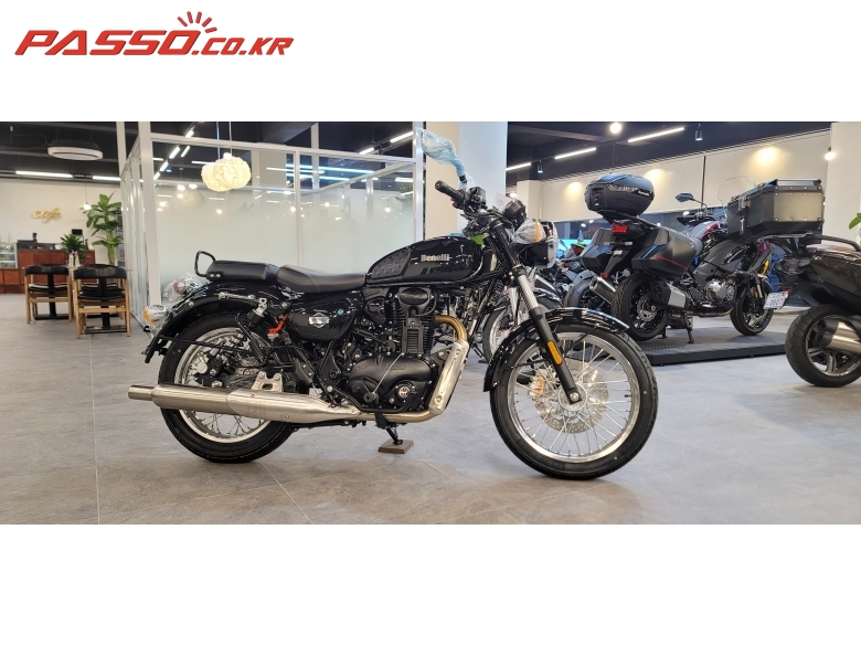 Benelli 임페리알레 400 ABS