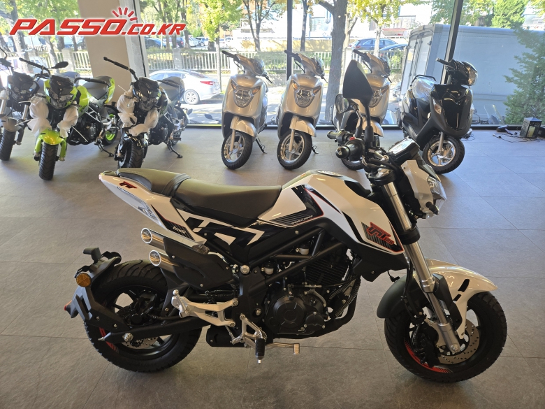 Benelli TNT 125