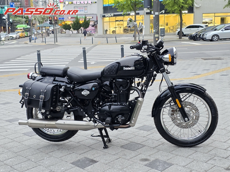 Benelli 임페리알레 400 ABS