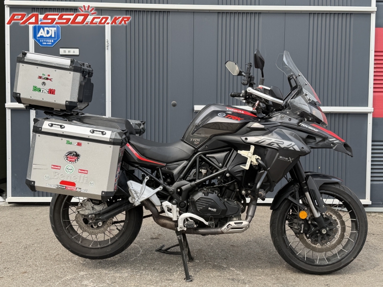 Benelli TRK 502 X