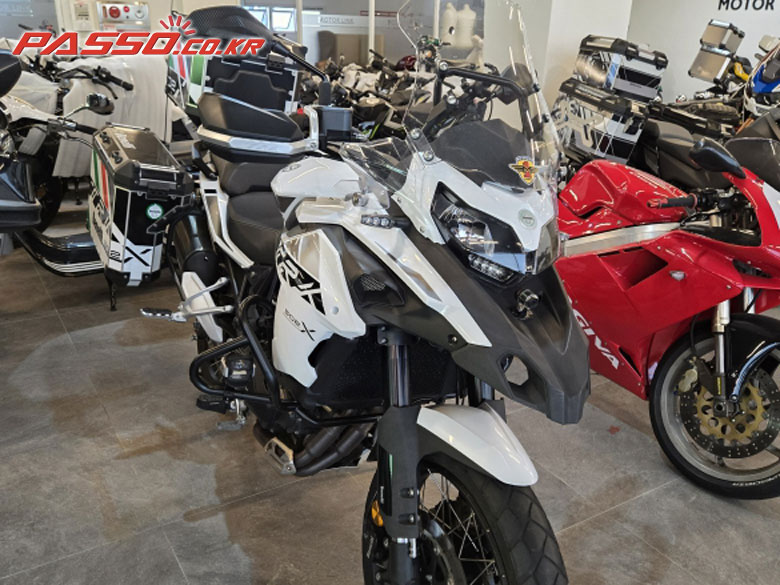 Benelli 레온치노 500