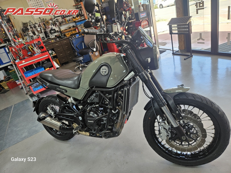 Benelli 레온치노 500