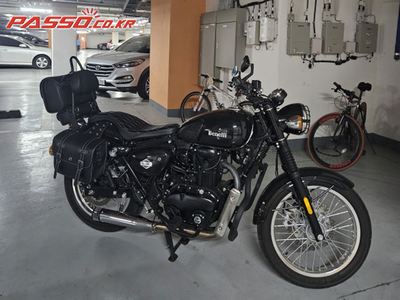 Benelli 임페리알레 400 ABS