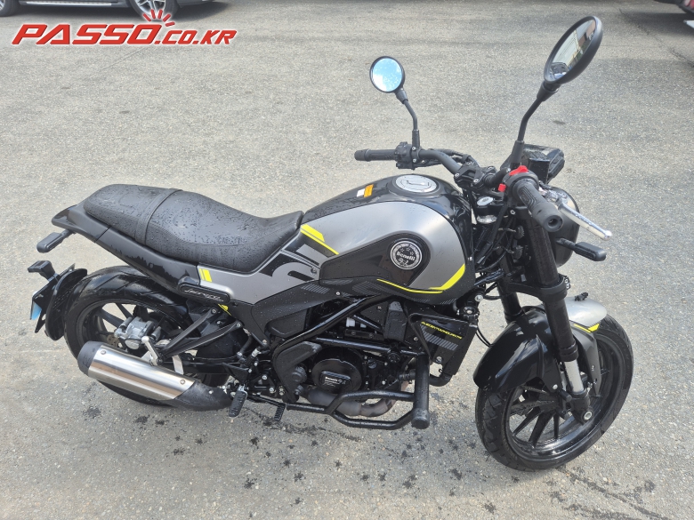 Benelli 레온치노 250