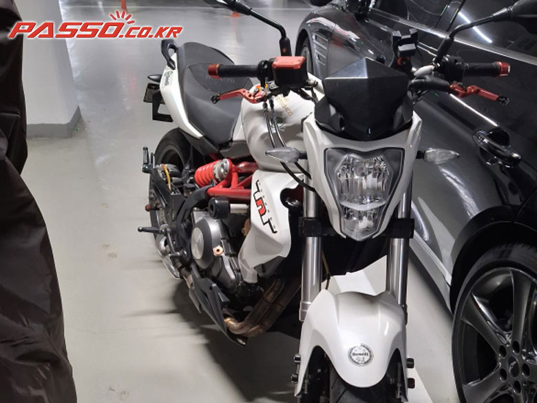 Benelli TNT 300 ABS