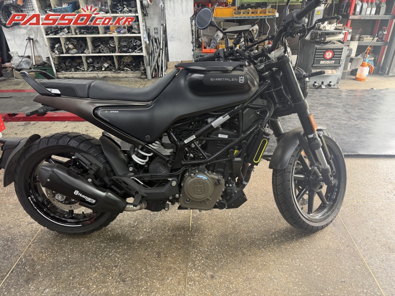 Husqvarna 스바르트필렌 250