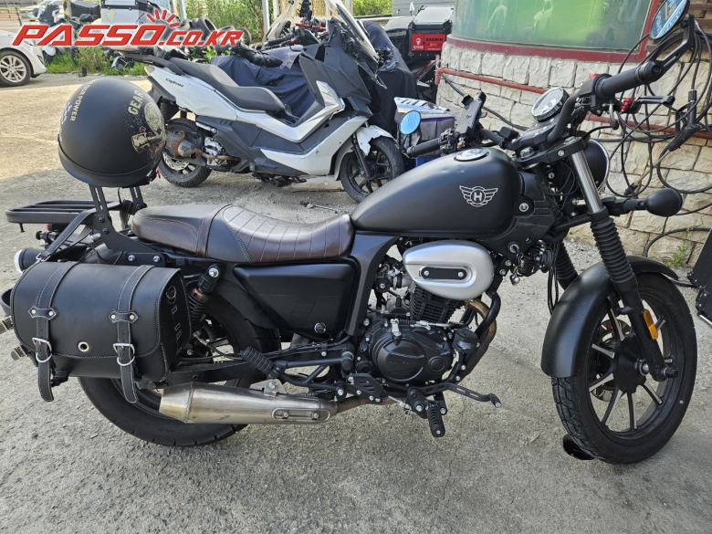Hansom Bike 베네트 125