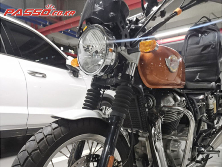 Royal Enfield 인터셉터 650