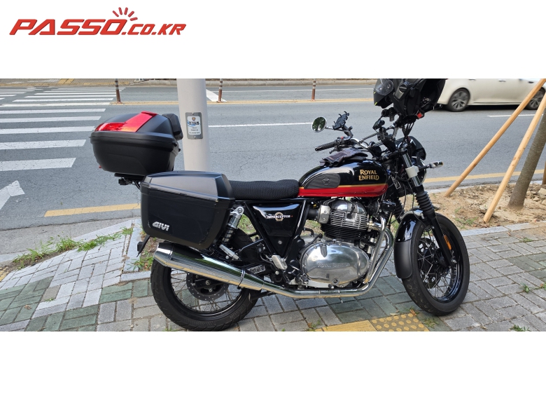 Royal Enfield 인터셉터 650