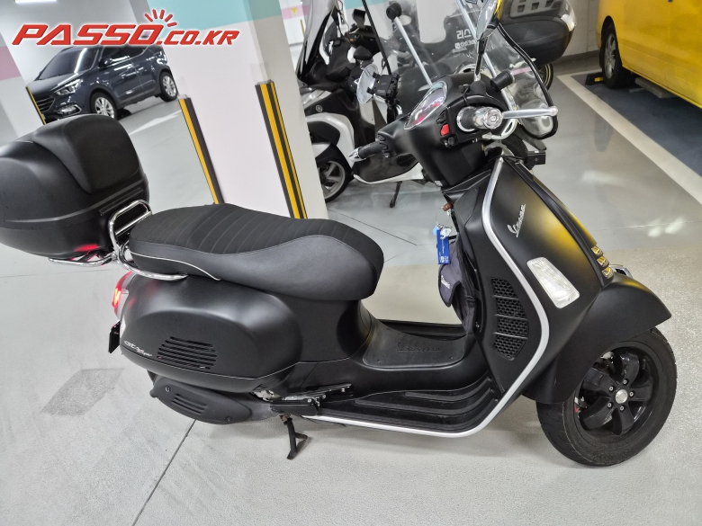 Vespa GTS 300 슈퍼스포츠