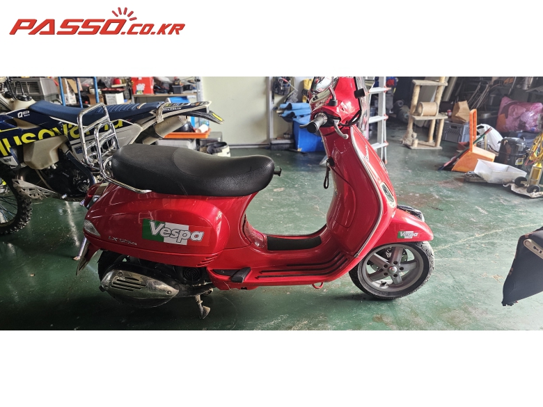 Vespa LX 125