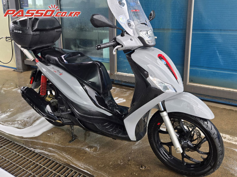 Piaggio 메들리 125 S
