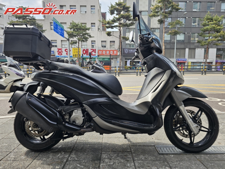 Piaggio 비버리 300 ie