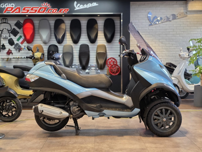 Piaggio MP3 250