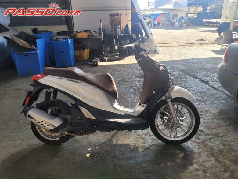Piaggio 메들리 125