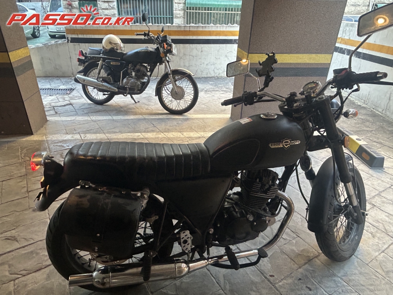 Elroy 팬텀 125 S