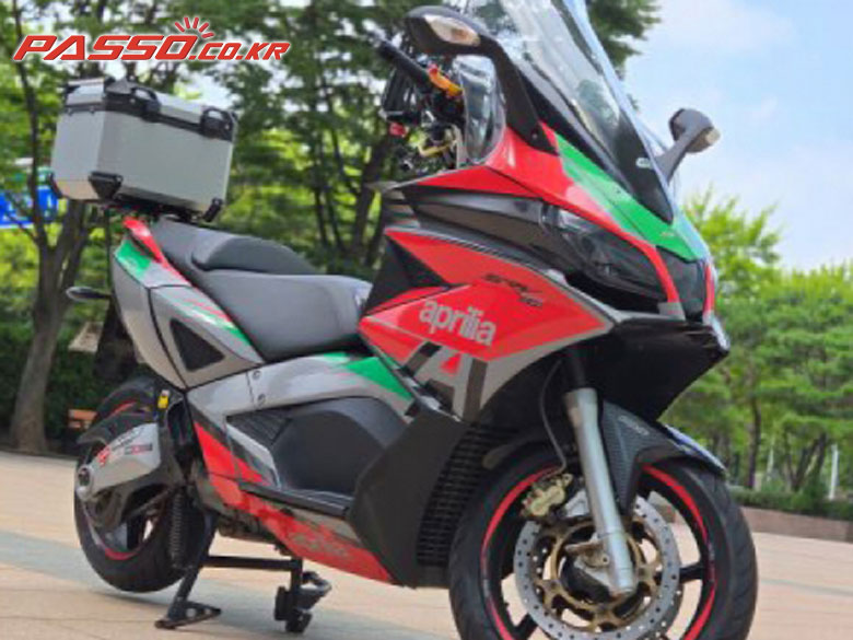 Aprilia SRV 850