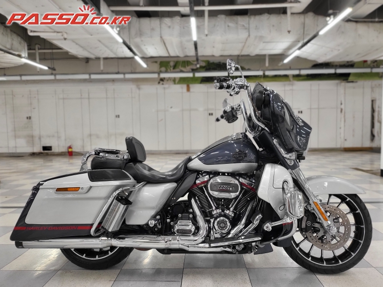 Harley-Davidson CVO 스트리트 글라이드