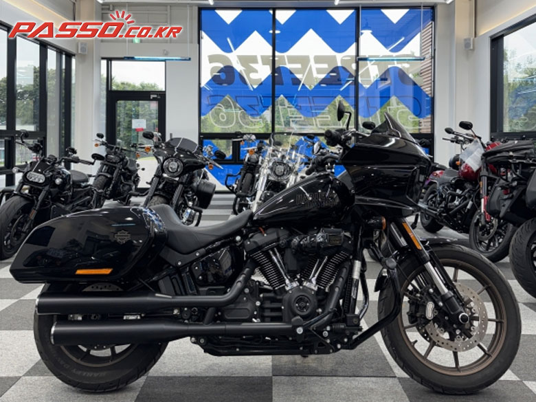 Harley-Davidson 로우라이더 ST