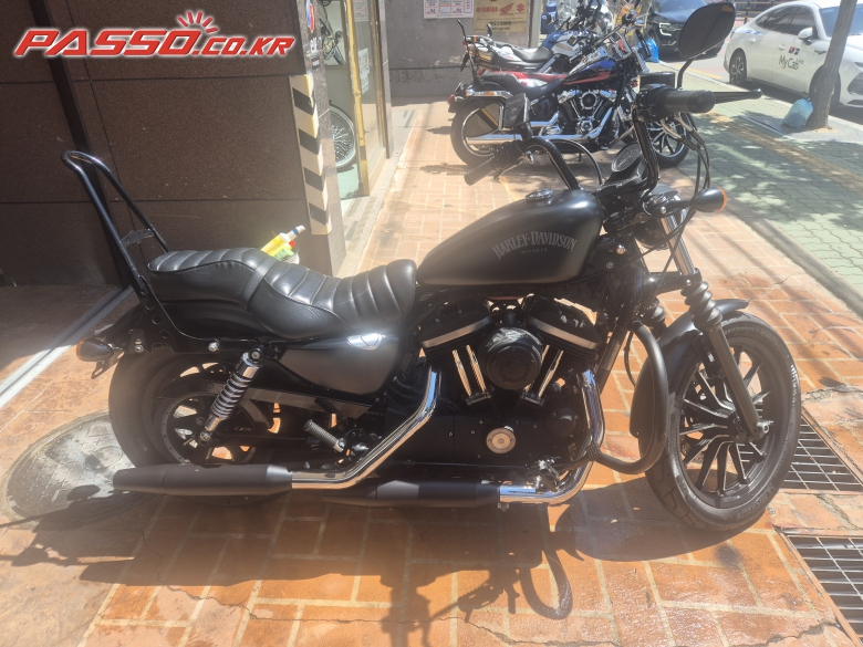 Harley-Davidson 아이언 883