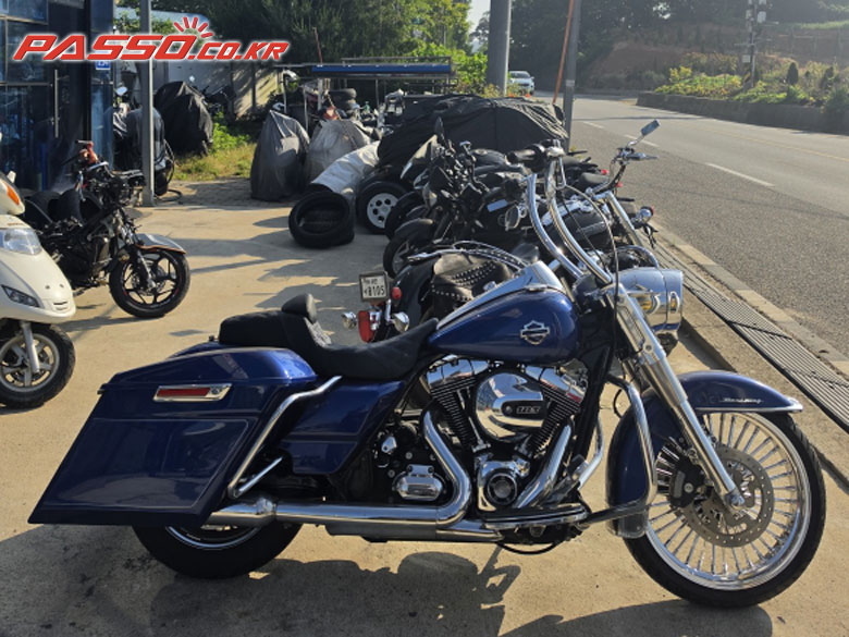 Harley-Davidson 로드킹 커스텀