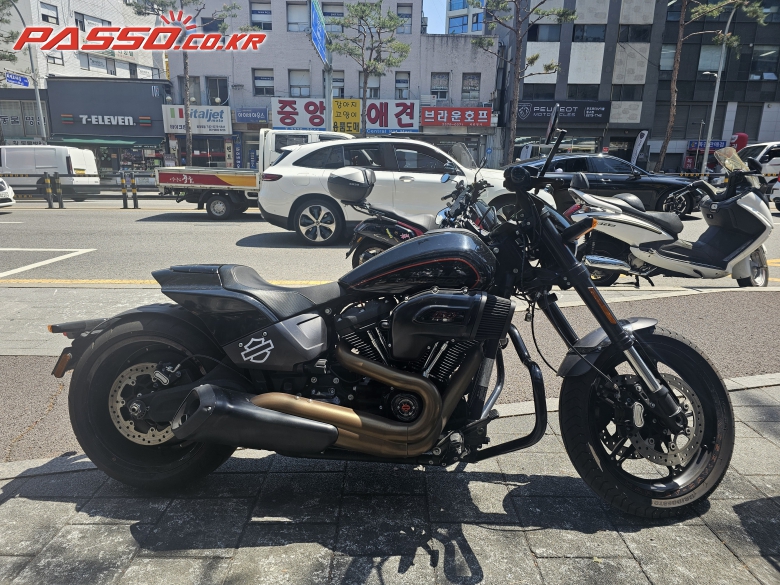 Harley-Davidson FXDR 114