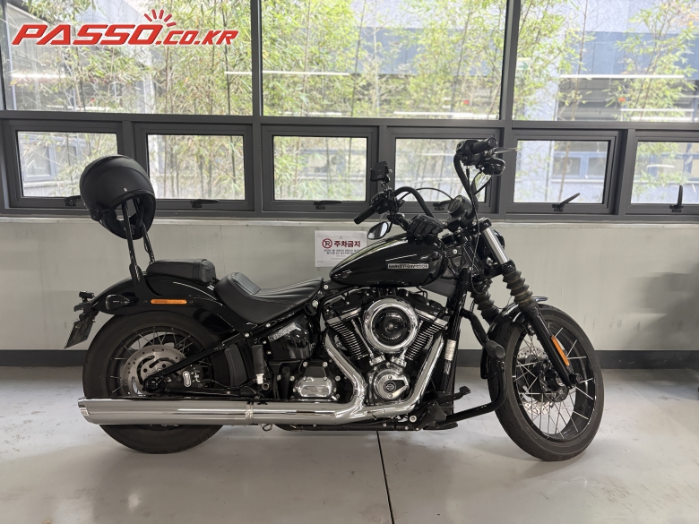 Harley-Davidson 스트리트 밥 117