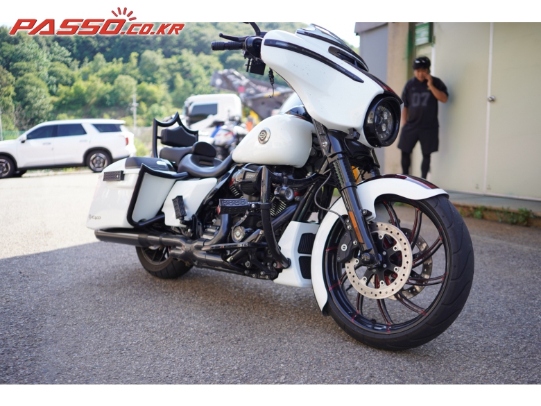 Harley-Davidson CVO 스트리트 글라이드