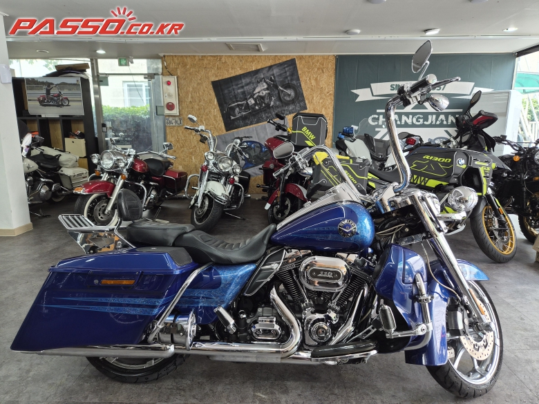 Harley-Davidson CVO 로드킹