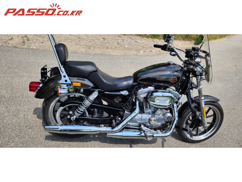 Harley-Davidson 883 슈퍼로우