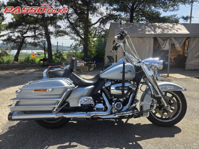 Harley-Davidson 로드킹