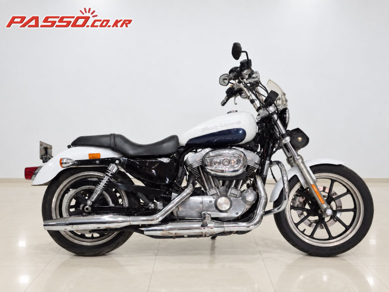 Harley-Davidson 883 슈퍼로우