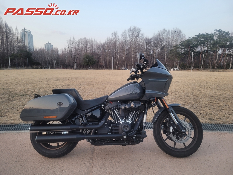 Harley-Davidson 로우라이더 ST