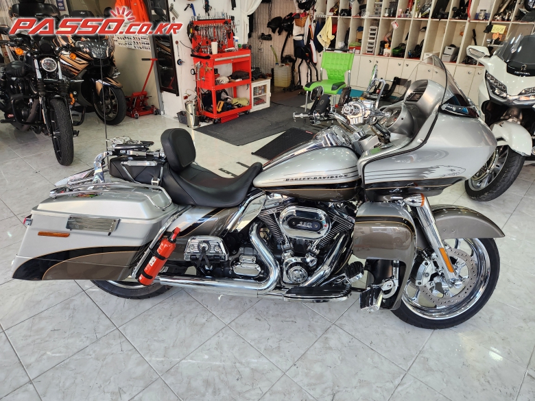 Harley-Davidson CVO 로드 글라이드