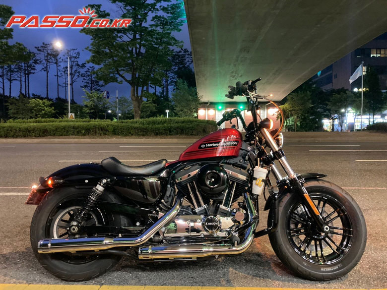 Harley-Davidson 포티에잇 스페셜