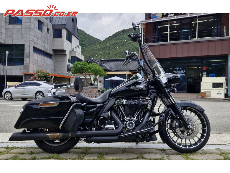 Harley-Davidson 로드킹