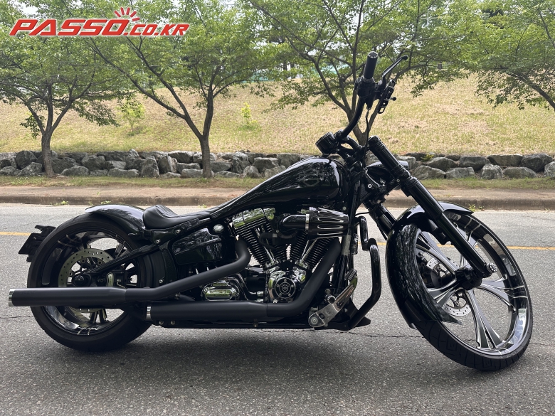 Harley-Davidson 브레이크아웃