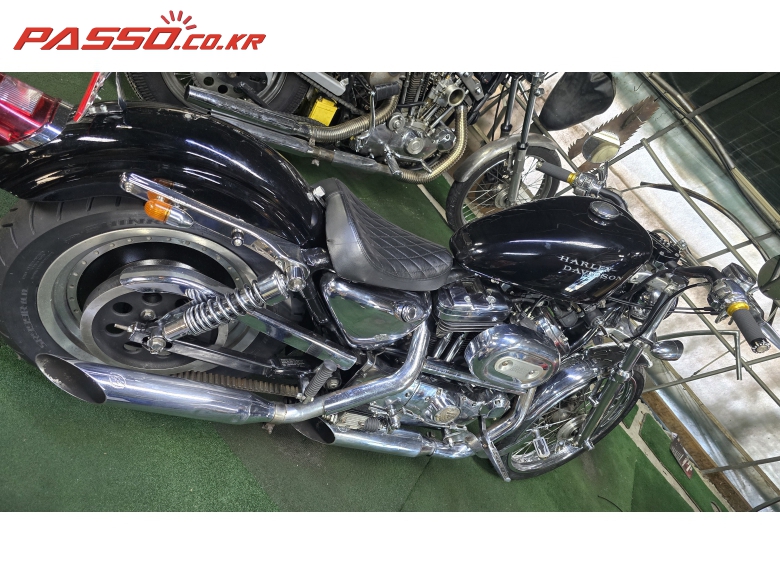 Harley-Davidson 883