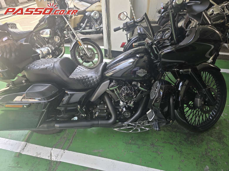Harley-Davidson 로드 글라이드 ST