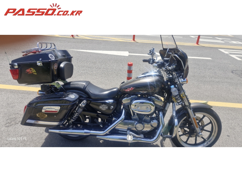 Harley-Davidson 883 슈퍼로우