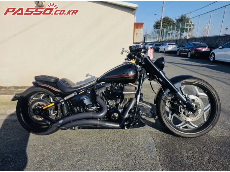 Harley-Davidson CVO 브레이크아웃