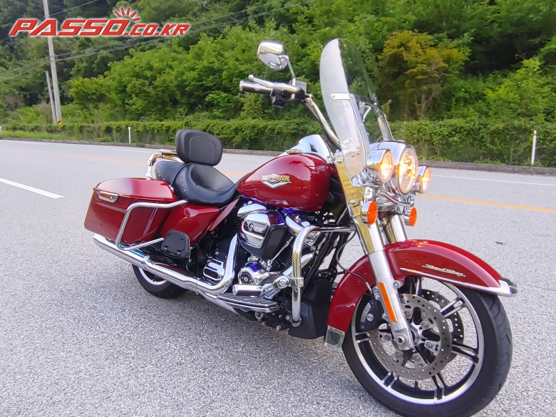 Harley-Davidson 로드킹