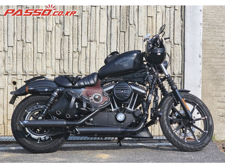 Harley-Davidson 883 커스텀
