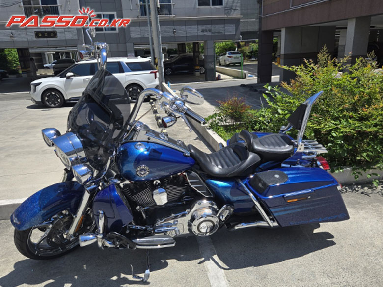 Harley-Davidson CVO 로드킹