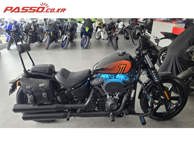 Harley-Davidson 스트리트 밥 114