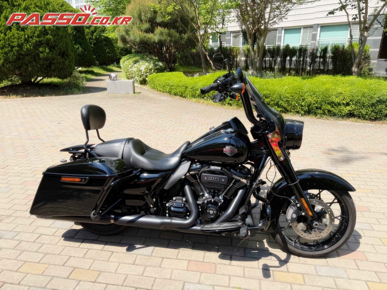 Harley-Davidson 로드킹 스페셜