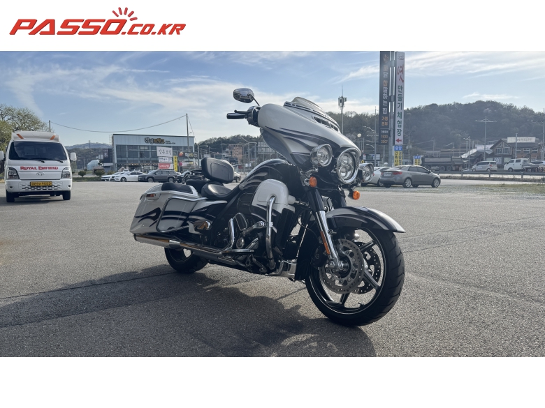 Harley-Davidson CVO 스트리트 글라이드