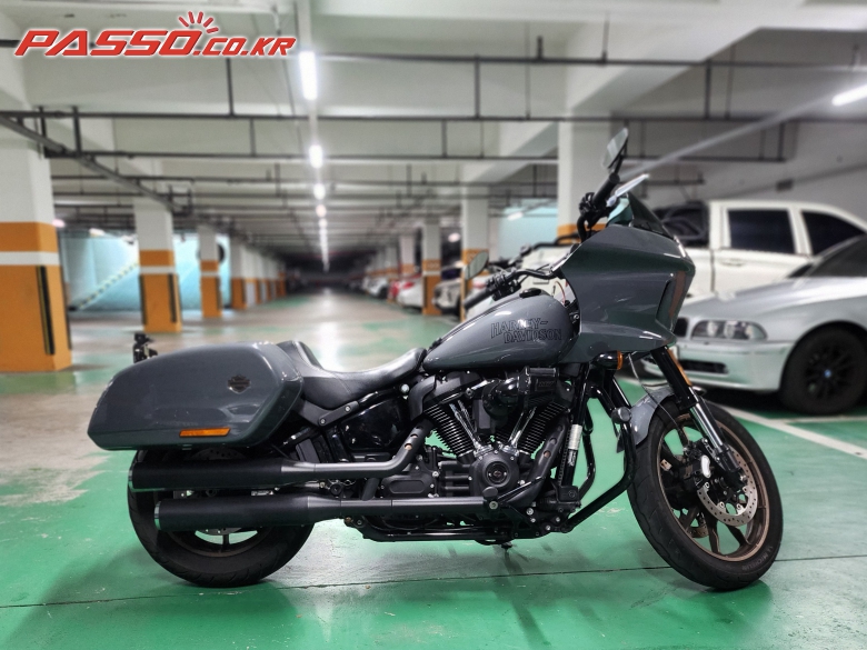 Harley-Davidson 로우라이더 ST
