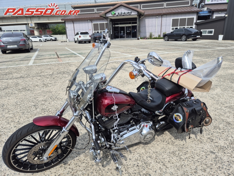 Harley-Davidson 브레이크아웃