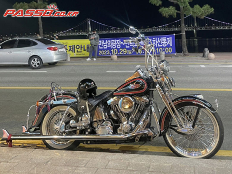 Harley-Davidson 헤리티지스피링거